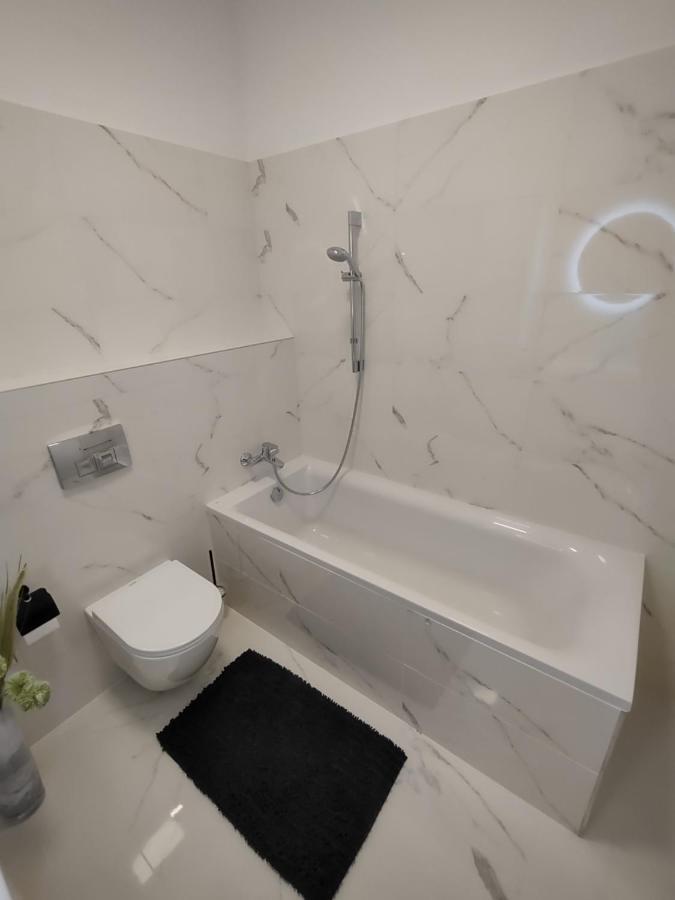 Dunajská StredaKarina Apartman公寓 外观 照片